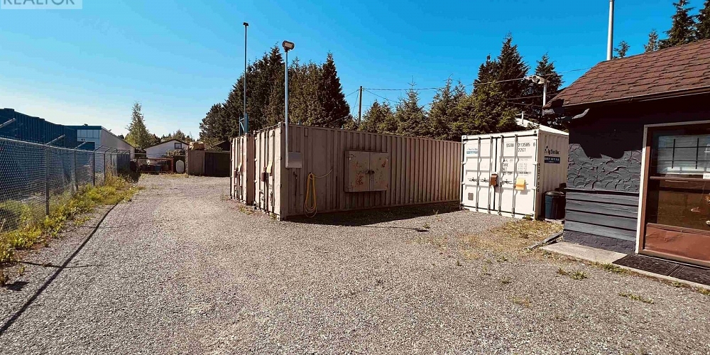 5027 KEITH AVENUE Terrace Photo 9 5027 KEITH AVENUE Terrace Photo 9